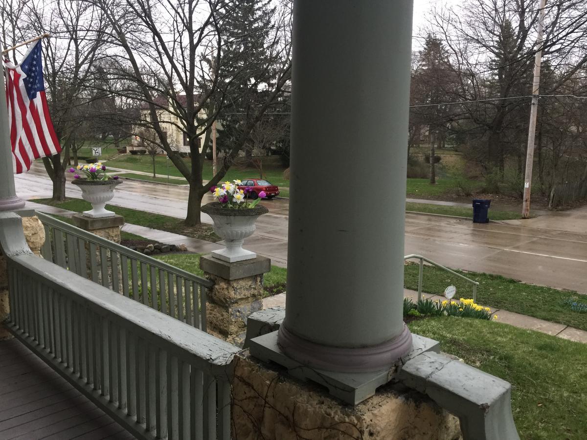 Scarlett House Victorian B & B Janesville Bagian luar foto
